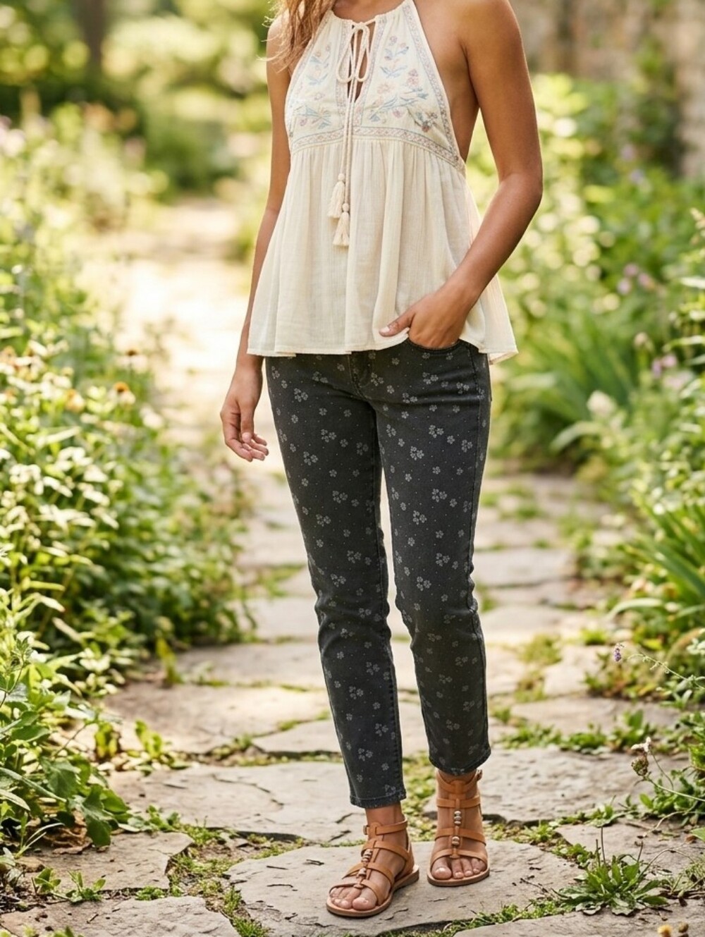 FREE PEOPLE Skinny Jeans Black with Gray Floral Print Denim Size 29